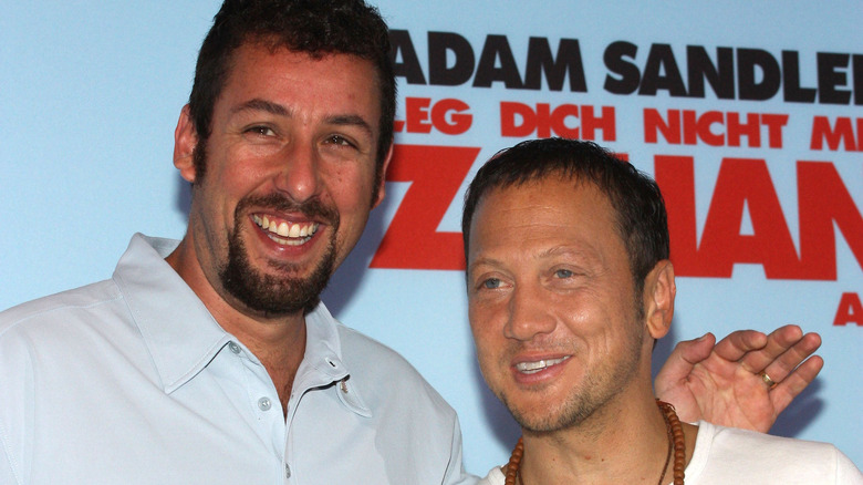 Adam Sandler et Rob Schneider souriant