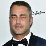 Le retour de Taylor Kinney à Chicago Fire rend les fans de Kelly Severide ravis