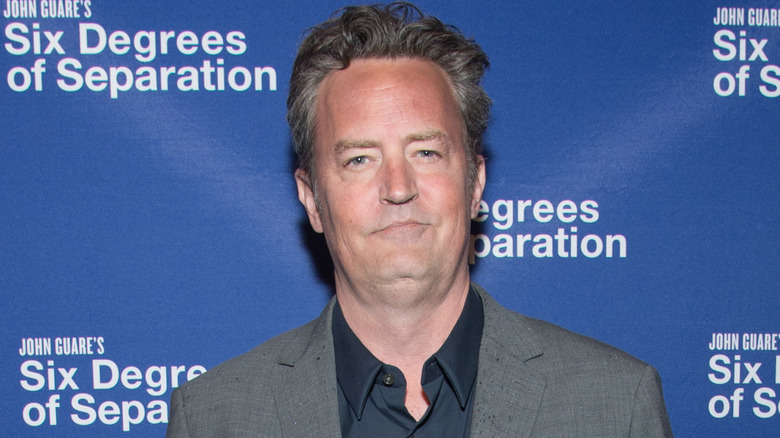 Pourquoi Matthew Perry a dit un jour qu’il ne partagerait jamais sa fortune avec son père biologique