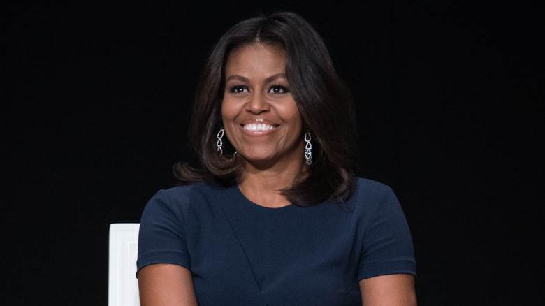 Michelle Obama souriante 