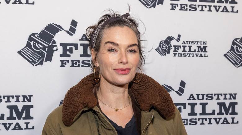 Lena Headey souriante 