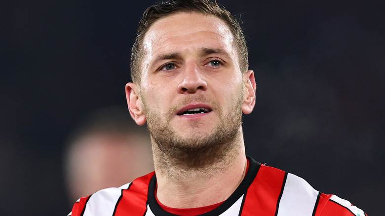 Billy Sharp sur un terrain de football