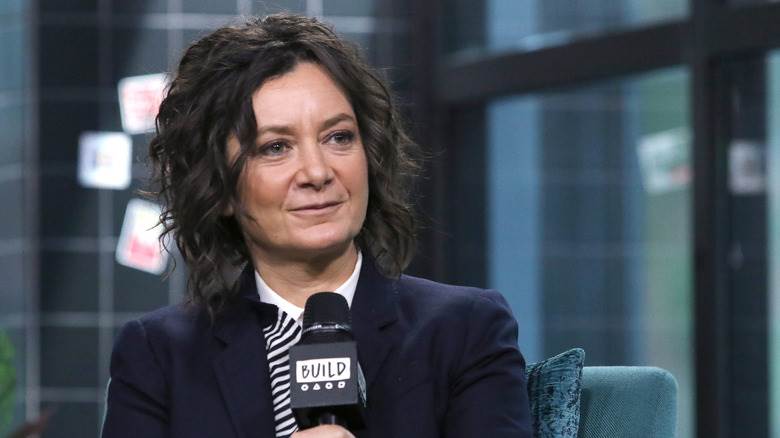 Sara Gilbert sur scène