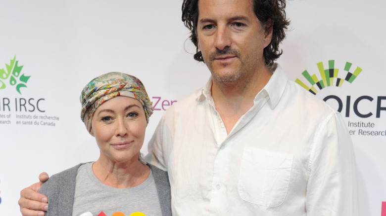 Shannen Doherty et Kurt Iswarienko posant