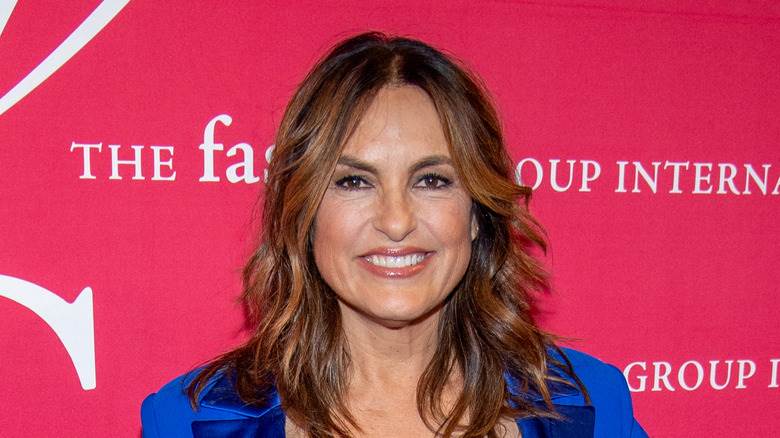 Mariska Hargitay souriante