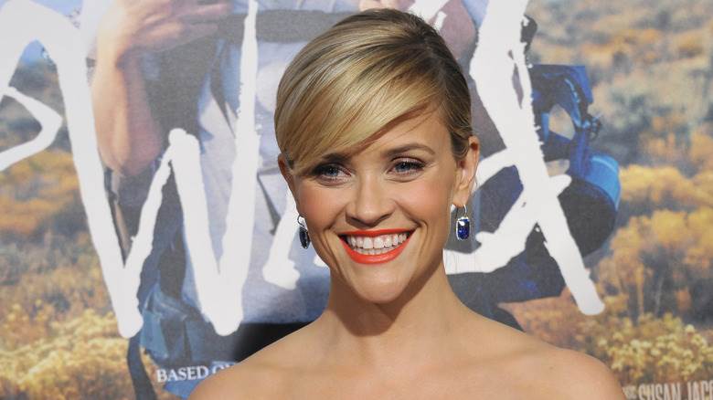 Reese Witherspoon souriante