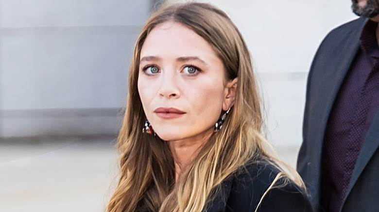 Mary-Kate Olsen est vue aux CFDA Fashion Awards en 2018