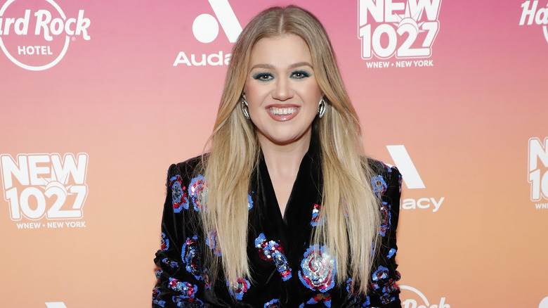 Kelly Clarkson sur le tapis rouge