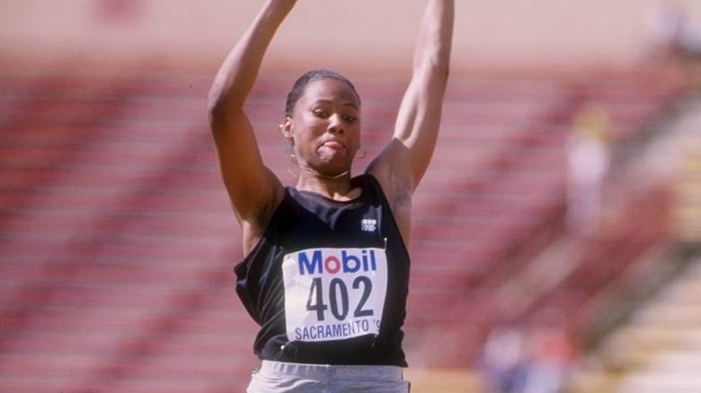 Marion Jones en compétition en 1995