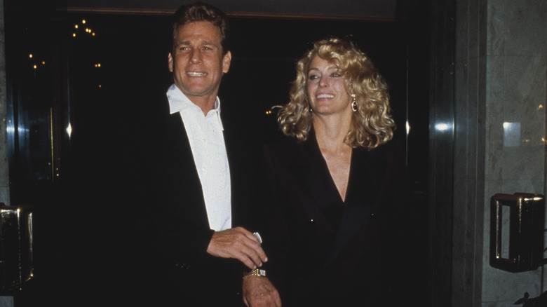 Farrah Fawcett, Ryan O'Neal souriant