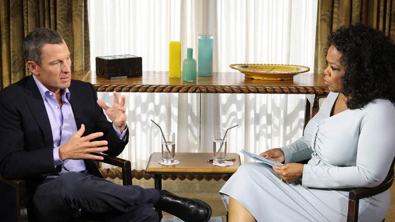 Lance Armstrong et Oprah Winfrey parlant