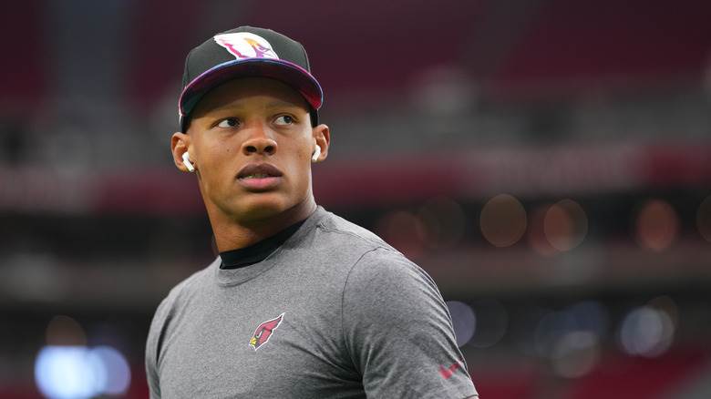 Joshua Dobbs dans la casquette des Cardinals