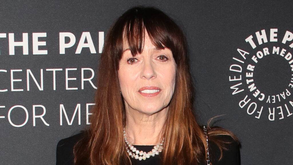 Voici ce que Mackenzie Phillips pense de son défunt père John aujourd’hui