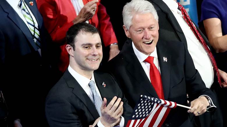 Marc Mezvinsky et Bill Clinton souriants