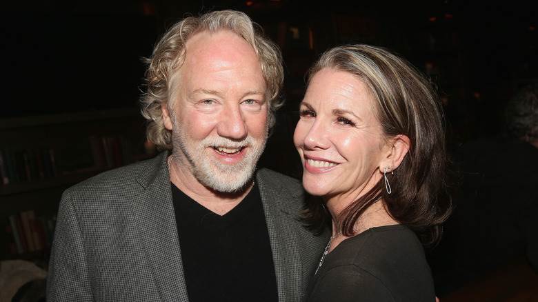 Timothy Busfield et Melissa Gilbert souriants