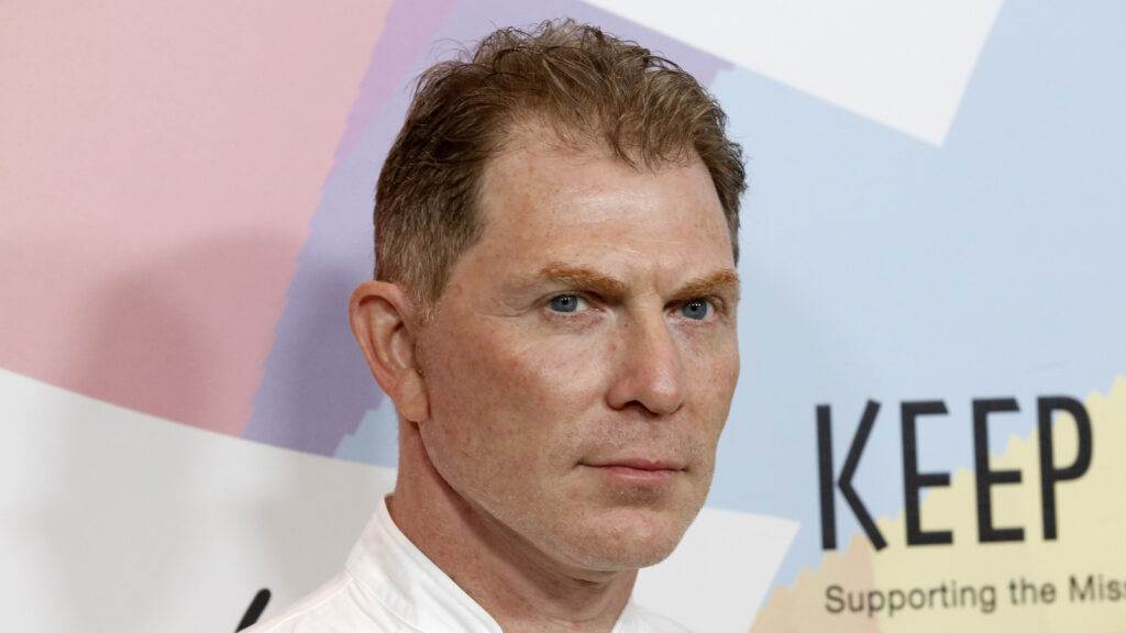 Bobby Flay et sa petite amie Christina Perez ont un écart d'âge plus grand que nous le pensions