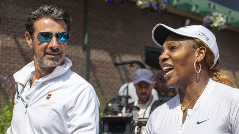 Patrick Mouratoglou et Serena Williams marchant ensemble