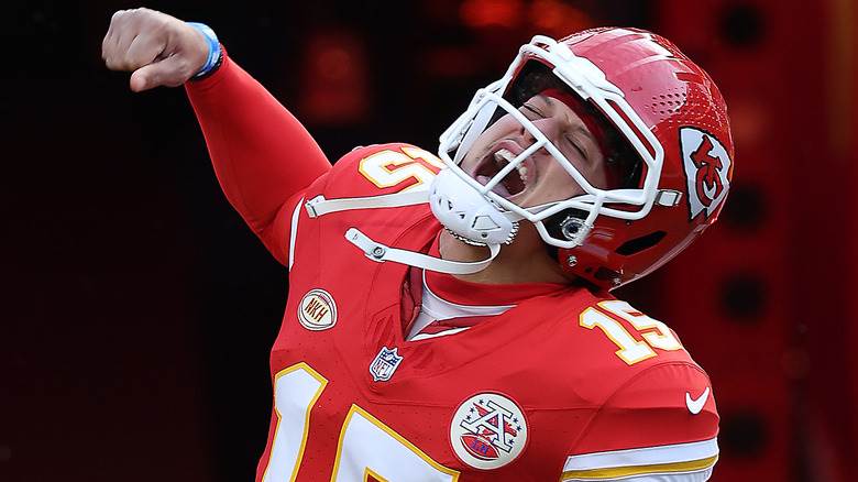 Patrick Mahomes portant l'uniforme des chefs