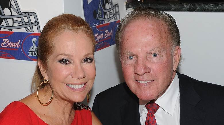 Kathie Lee Gifford et Frank Gifford souriants