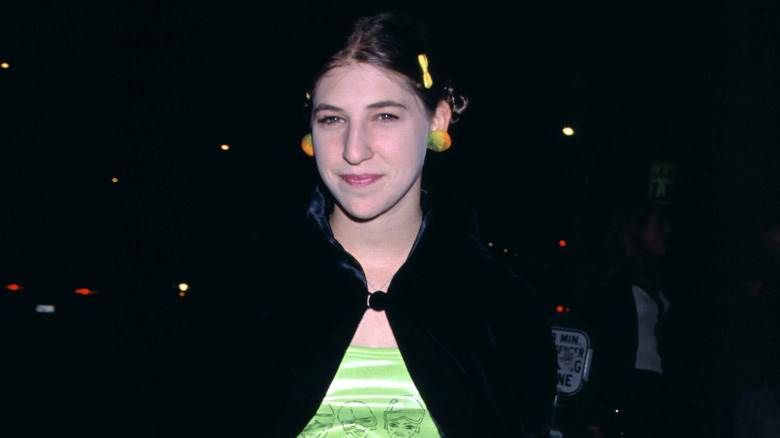 Mayim Bialik célèbre le 100ème épisode de "Blossom"