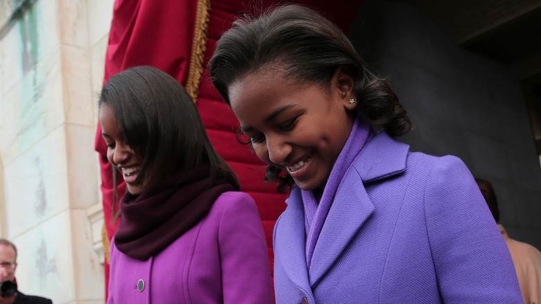 Malia et Sasha Obama souriantes