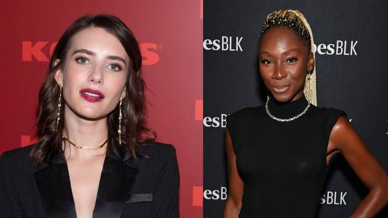 Emma Roberts et Angelica Ross regardant la caméra