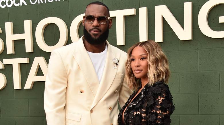 Lebron James et Savannah James sur le tapis rouge