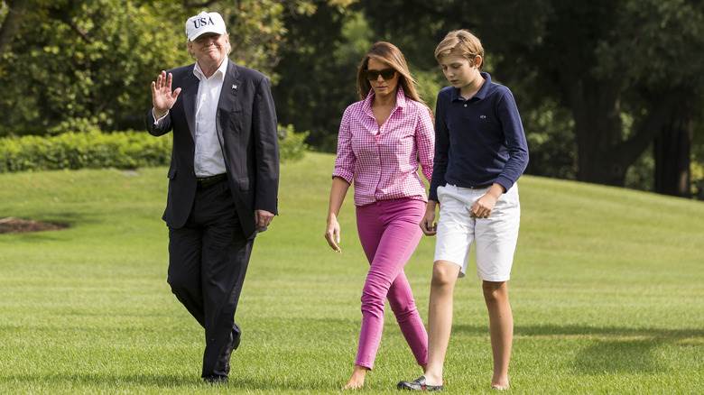 La famille Trump marche sur l’herbe