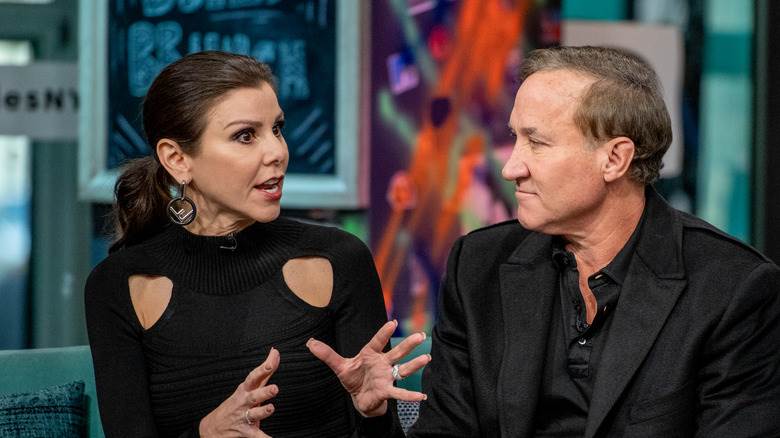 Heather Dubrow Terry Dubrow dans un talk-show