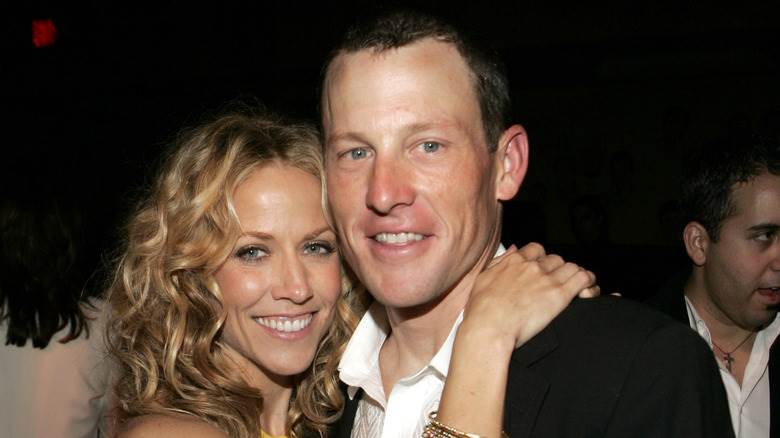 Sheryl Crow et Lance Armstrong souriants