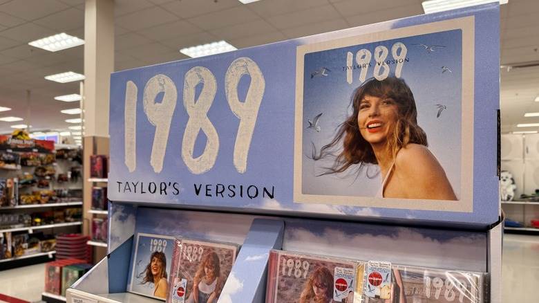 Présentation en magasin de l'album 1989 : Taylor's Version de Taylor Swift