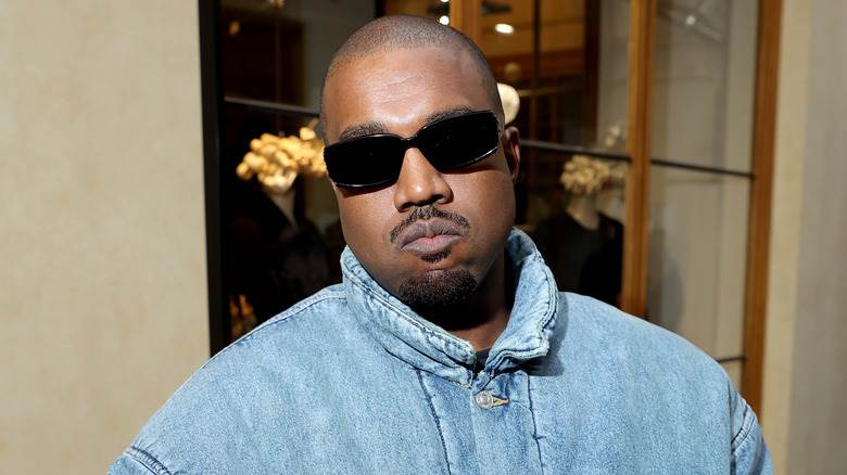 Lunettes de soleil de fête en jean Kanye West 