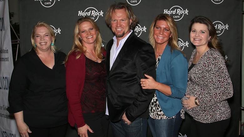 Kody Brown et les Sister Wives souriantes