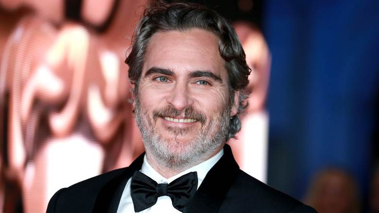 Joaquín Phoenix souriant