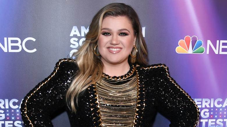 La confession franche de Kelly Clarkson sur son comportement sous la douche a dégoûté certains fans