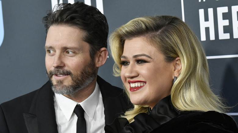 Pourquoi Kelly Clarkson n’a pas divorcé de son ex Brandon Blackstock plus tôt