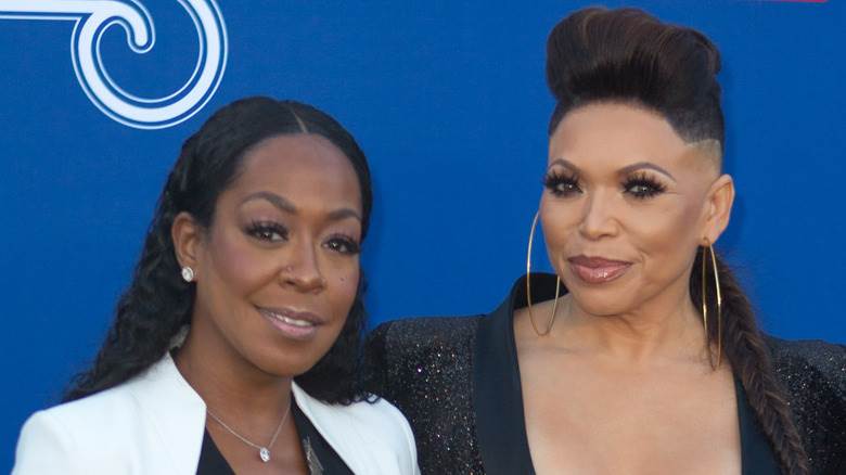 Tichina Arnold Tisha Campbell fond bleu