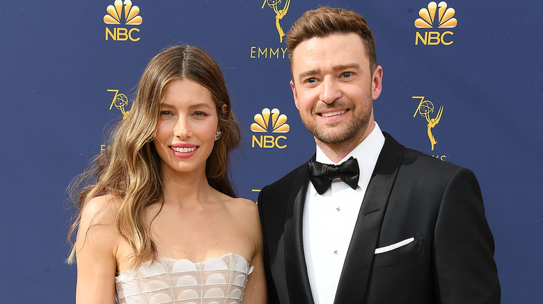 Jessica Biel et Justin Timberlake souriants