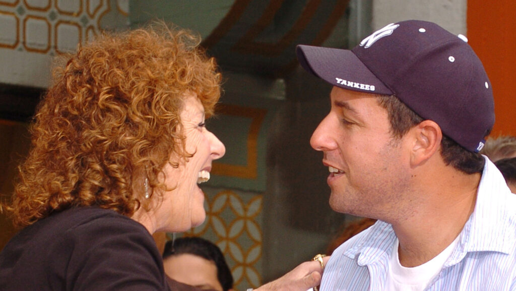 Tout ce que nous savons sur les parents d'Adam Sandler, Judy et Stanley