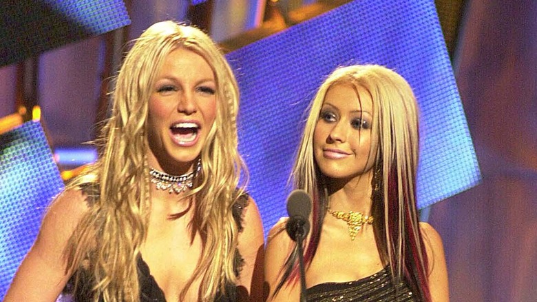 Christina Aguilera et Britney Spears présentent ensemble