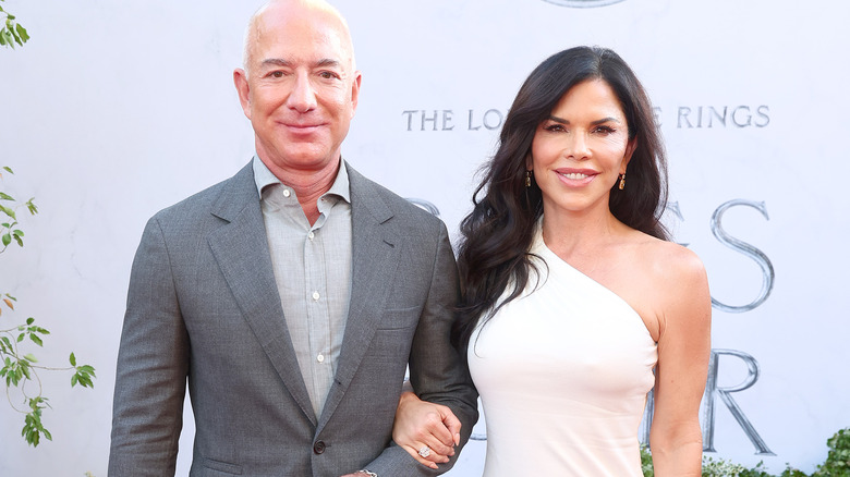 Jeff Bezos et Lauren Sanchez lors d'un événement