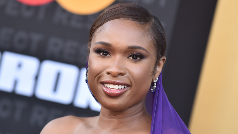 Jennifer Hudson posant lors d'un événement