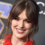 Avec qui Elizabeth Henstridge de Hallmark est-elle mariée dans la vraie vie ?