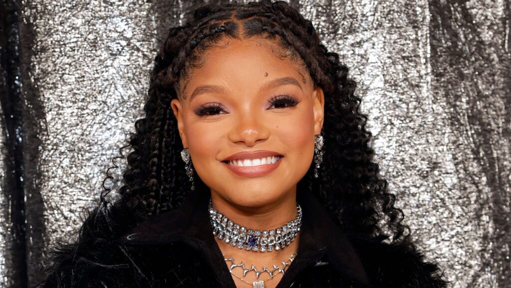 Voici comment Halle Bailey a gardé sa grossesse secrète pendant si longtemps