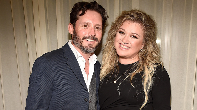 Brandon Blackstock et Kelly Clarkson rient