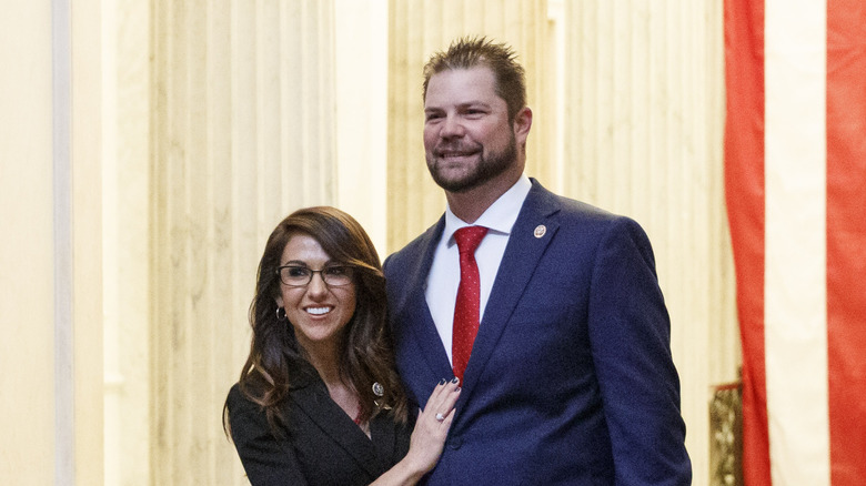 Lauren et Jayson Boebert posant