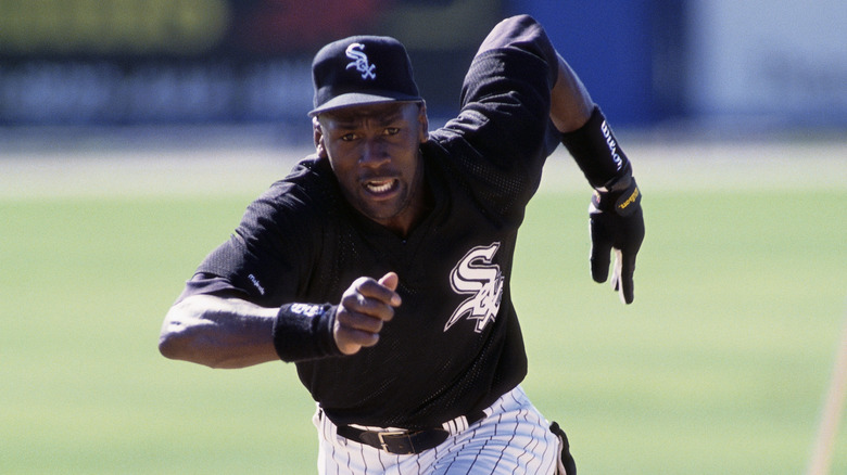 Michael Jordan s'entraîne avec les White Sox de Chicago