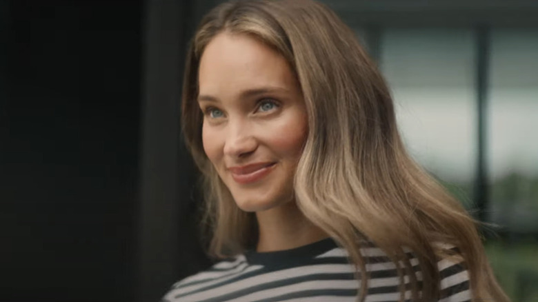 Hannah Jeter souriant en gros plan