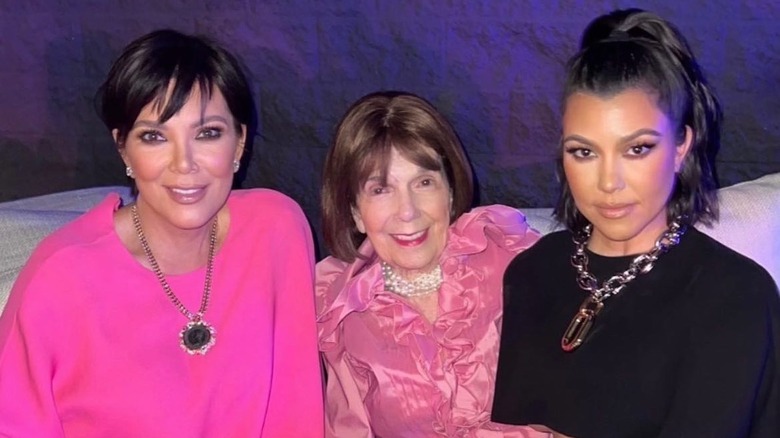 Kris Jenner avec sa maman Mary Jo Campbell et sa fille Kourtney Kardashian