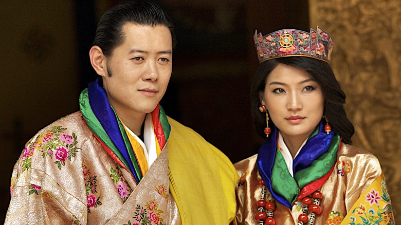 Le roi Jigme et la reine Jetsun du Bhoutan lors d'un événement